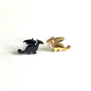 Fourth wing inspired Black and Gold Dragon Earrings - book tok